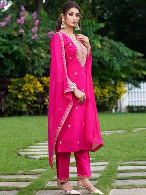 Floral Embroidered Thread Work Kurta with Trousers & Dupatta 3
