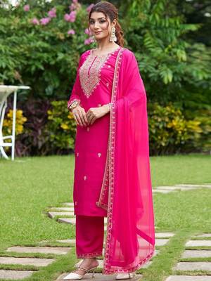 Floral Embroidered Thread Work Kurta with Trousers & Dupatta 5