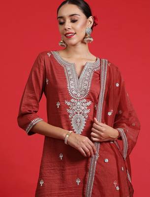 Ethnic Motifs Embroidered Sequinned Kurta With Trousers & Dupatta 2