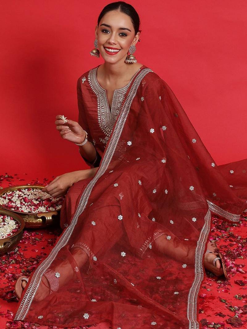 Ethnic Motifs Embroidered Sequinned Kurta With Trousers & Dupatta
