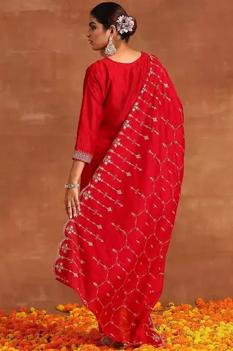 Pink Ethnic Motifs Sequinned Kurta With Trousers & Dupatta