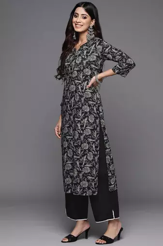 Women Black Floral Printed Kurta with Trousers & With Dupatta