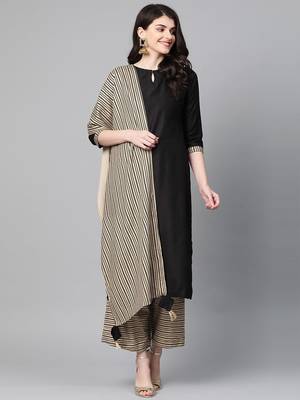 Women Black & Cream Printed Cotton Blend Kurta Set 1
