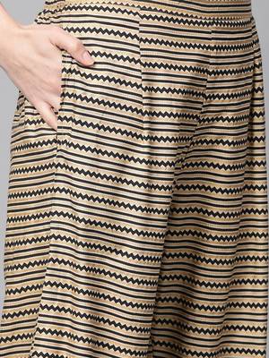 Women Black & Cream Printed Cotton Blend Kurta Set 3