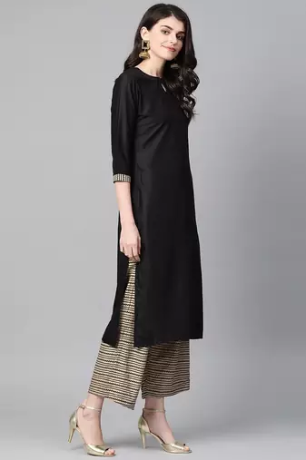 Women Black & Cream Printed Cotton Blend Kurta Set