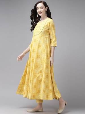 Women Yellow Ethnic Motifs Printed Regular Kurta with Trousers & With Dupatta 7