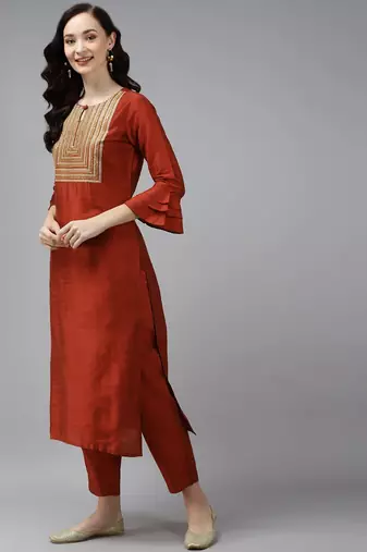 Women Orange Floral Embroidered Regular Chanderi Silk Kurta with Palazzos