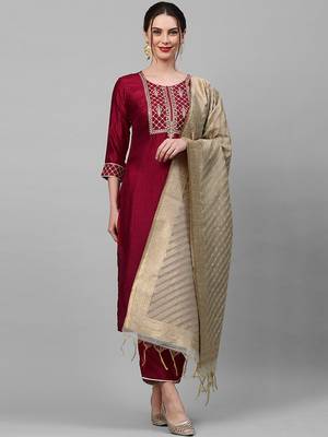 Women Burgundy Yoke Design Kurta with Trousers & With Dupatta 1