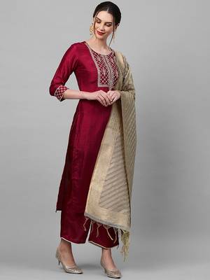Women Burgundy Yoke Design Kurta with Trousers & With Dupatta 5