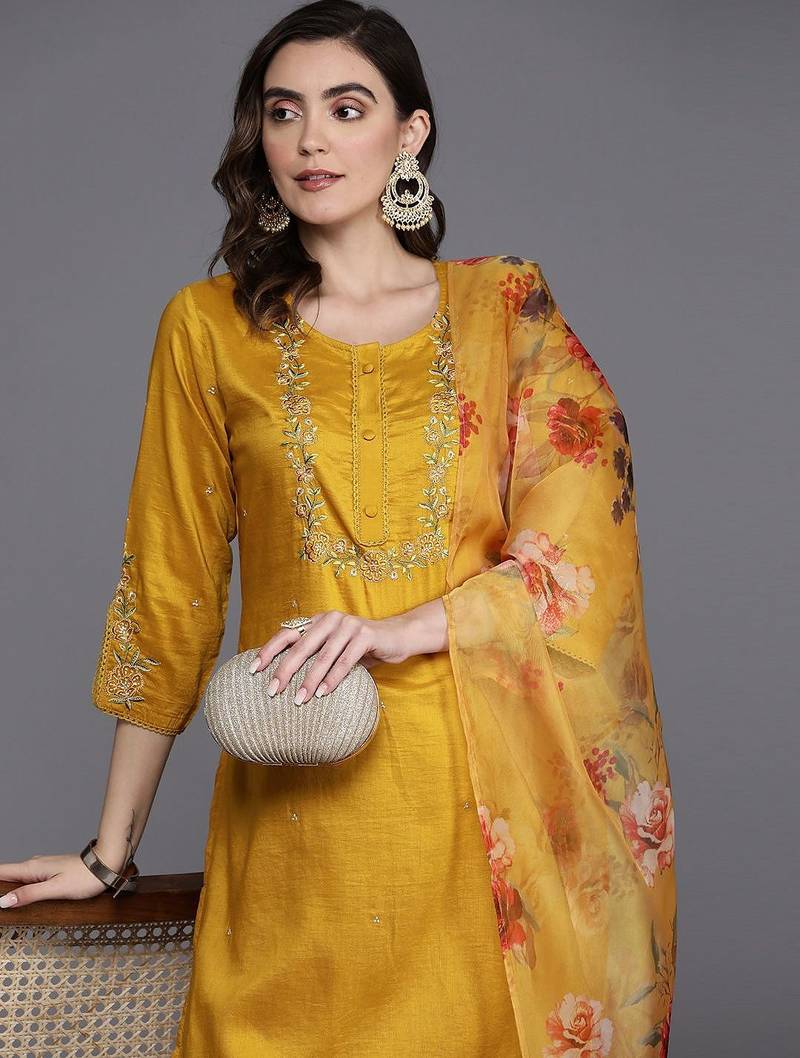 Floral Embroidered Thread Work Kurta with Trousers & Dupatta
