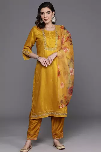 Floral Embroidered Thread Work Kurta with Trousers & Dupatta