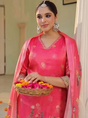 Rani Pink Ethnic Motifs Printed Zari Chandevri Cotton Kurta With Trousers & Dupatta Set 2