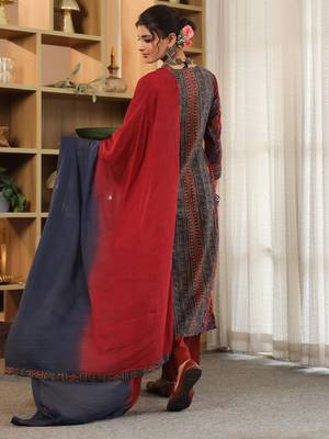 Red Blue Women Floral Printed Regular Cotton Kurta with Trousers & Dupatta Set 4