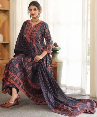 Blue Ethnic Motifs Printed Pleated Cotton Kurta Trouser Set With Dupatta 2