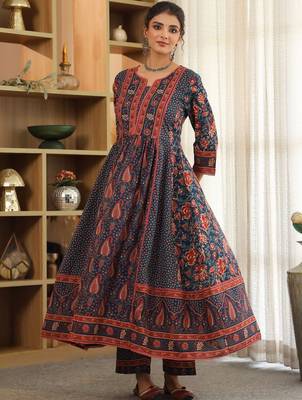 Blue Ethnic Motifs Printed Pleated Cotton Kurta Trouser Set With Dupatta 7