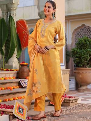 Yellow Women Ethnic Motifs Printed Chanderi Cotton Kurta with Trousers & Dupatta Set 6