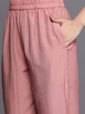Peach Ethnic Motifs Floral Embroidered Zari Straight Kurta with Trousers & Dupatta 3