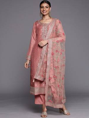 Peach Ethnic Motifs Floral Embroidered Zari Straight Kurta with Trousers & Dupatta 7