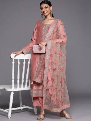 Peach Ethnic Motifs Floral Embroidered Zari Straight Kurta with Trousers & Dupatta 8