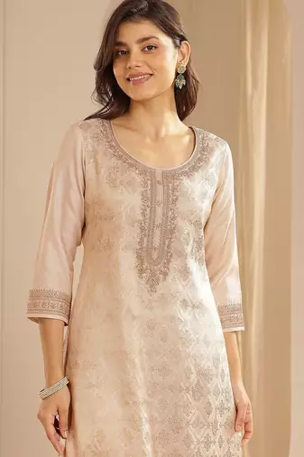 Light Peach Ethnic Motifs Floral Embroidered Zari Straight Kurta with Trousers & Dupatta