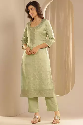Green Ethnic Motifs Floral Embroidered Zari Straight Kurta with Trousers & Dupatta
