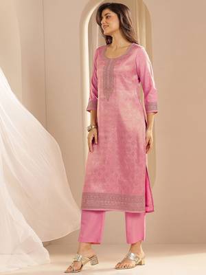 Pink Ethnic Motifs Floral Embroidered Zari Straight Kurta with Trousers & Dupatta 4