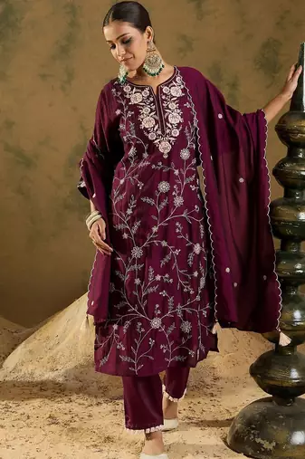 Women Floral Embroidered Regular Thread Work Kurta with Trousers & With Dupatta