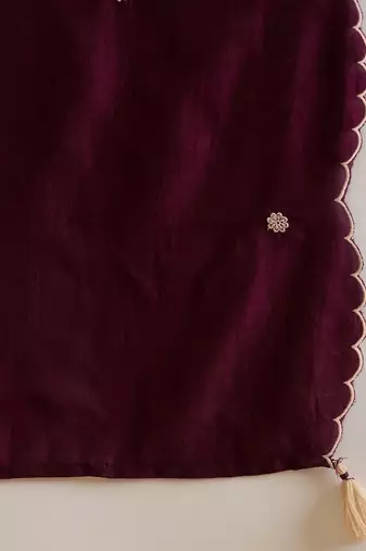 Women Floral Embroidered Regular Thread Work Kurta with Trousers & With Dupatta