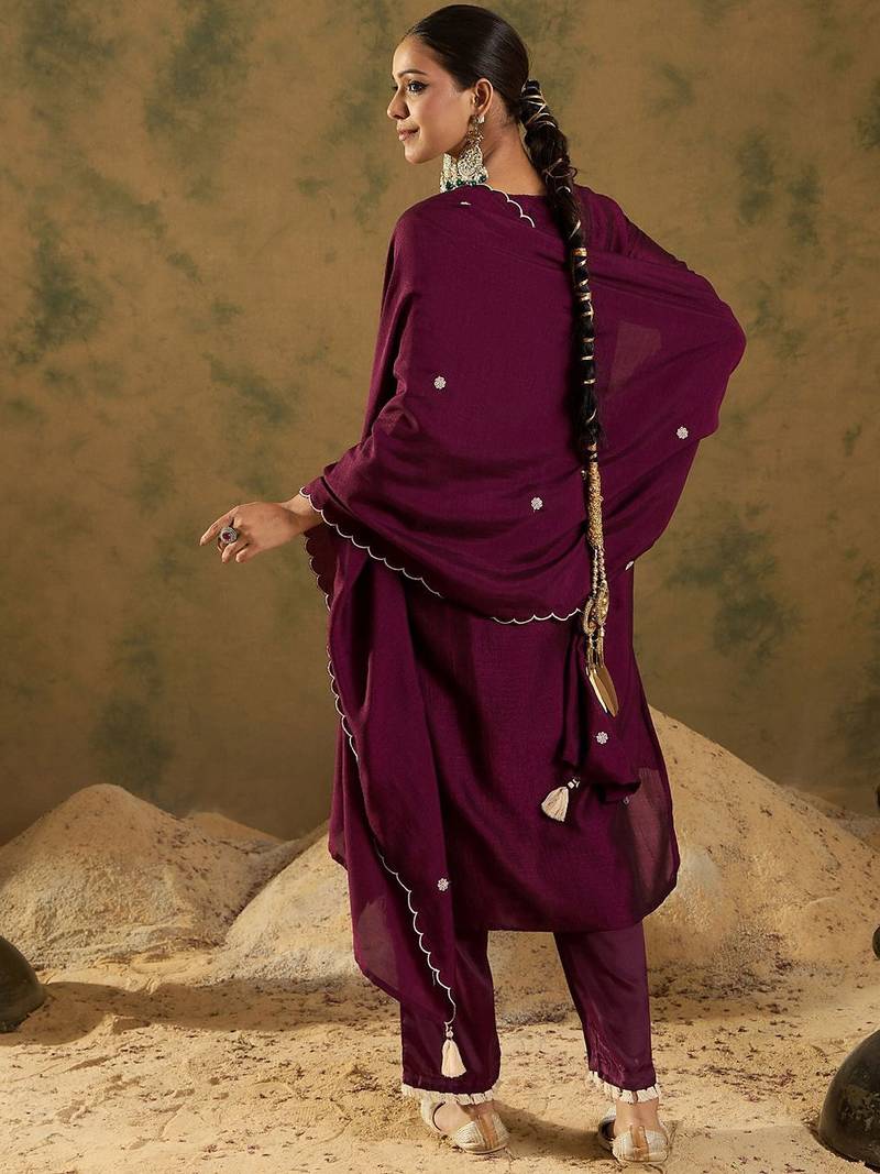 Women Floral Embroidered Regular Thread Work Kurta with Trousers & With Dupatta