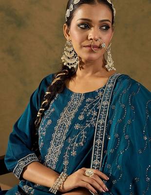 Women Ethnic Motifs Embroidered Regular Kurta with Trousers & With Dupatta 2