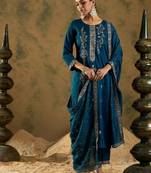 Women Ethnic Motifs Embroidered Regular Kurta with Trousers & With Dupatta
