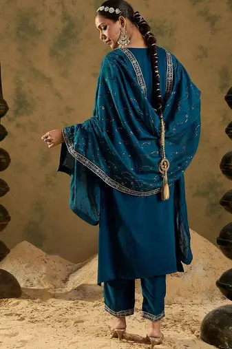 Women Ethnic Motifs Embroidered Regular Kurta with Trousers & With Dupatta