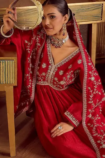 Women Floral Embroidered Empire Kurta with Trousers & With Dupatta