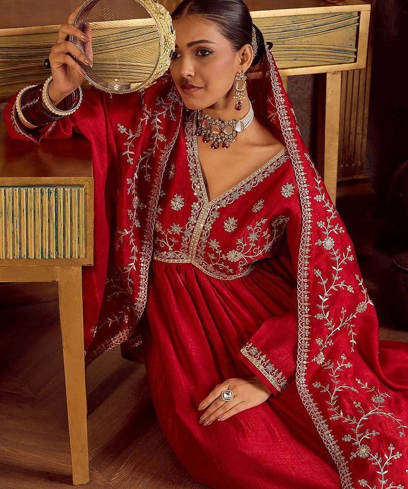 Women Floral Embroidered Empire Kurta with Trousers & With Dupatta