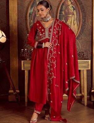 Women Floral Embroidered Empire Kurta with Trousers & With Dupatta 1