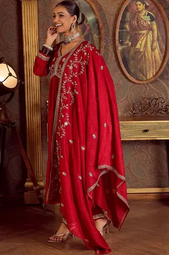 Women Floral Embroidered Empire Kurta with Trousers & With Dupatta