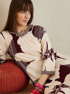 Women Floral Printed Regular Sequinned Kurta with Palazzos 3