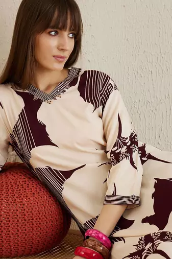 Women Floral Printed Regular Sequinned Kurta with Palazzos