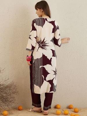 Women Floral Printed Regular Sequinned Kurta with Palazzos 6
