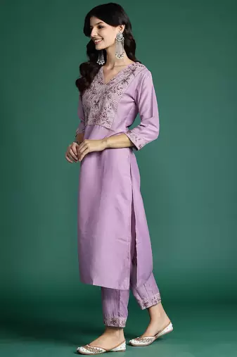 Ethnic Motifs Embroidered Kurta with Trousers & With Dupatta