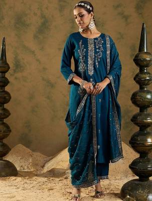 Floral Embroidered Zari Work Regular Sleeves Round Neck Silk Blend Kurta Set 1