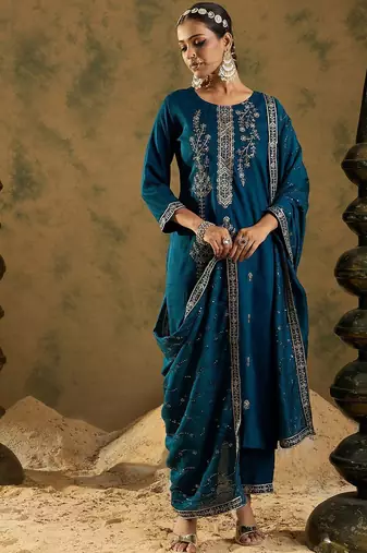 Floral Embroidered Zari Work Regular Sleeves Round Neck Silk Blend Kurta Set