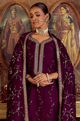 Floral Embroidered Zari Kurta with Trousers & Dupatta