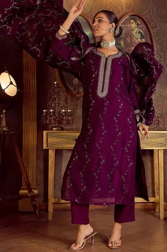 Floral Embroidered Zari Kurta with Trousers & Dupatta