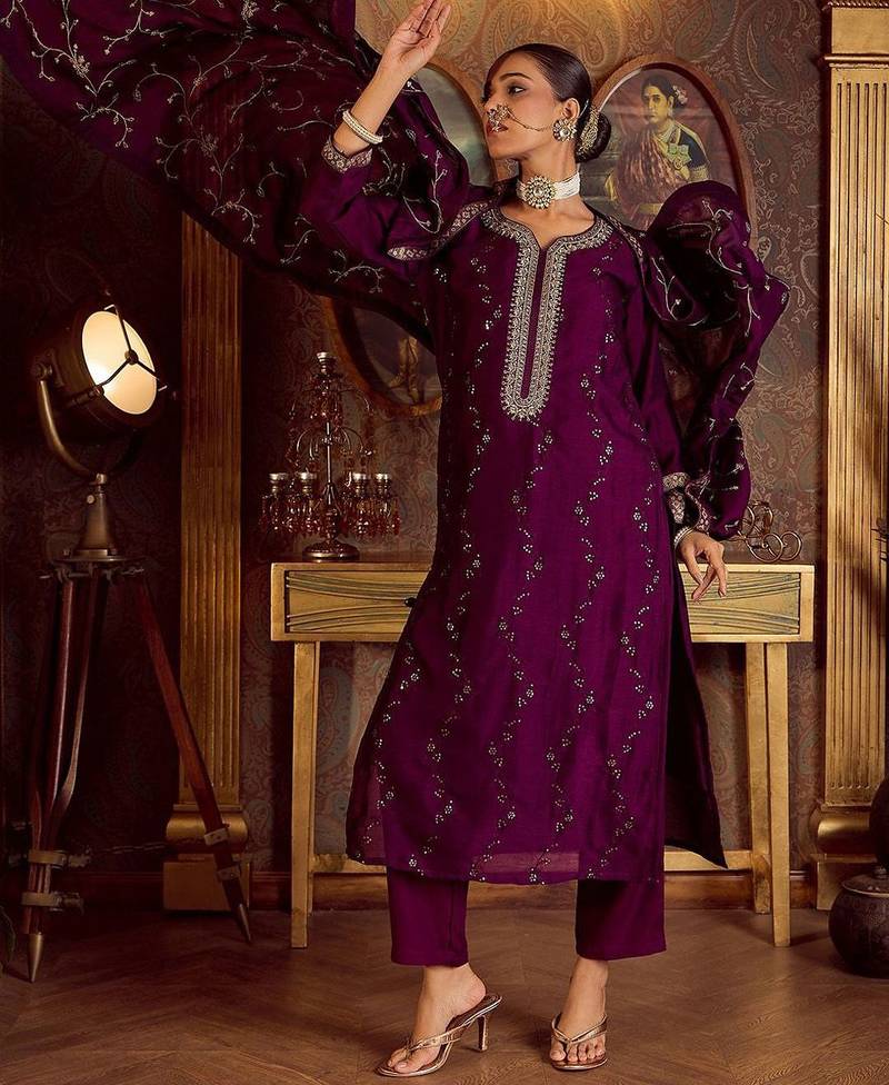 Floral Embroidered Zari Kurta with Trousers & Dupatta