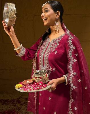 Ethnic Motifs Embroidered Gotta Patti Straight Kurta With Trousers & Dupatta 2