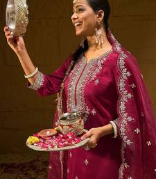 Ethnic Motifs Embroidered Gotta Patti Straight Kurta With Trousers & Dupatta