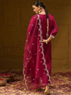 Ethnic Motifs Embroidered Gotta Patti Straight Kurta With Trousers & Dupatta 4