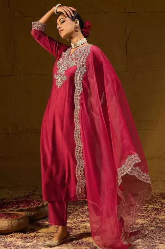 Ethnic Motifs Embroidered Thread Work Liva Straight Kurta With Trousers & Dupatta