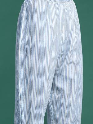floral printed  cotton kurta with trousers & dupatta 3